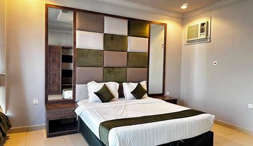 Deluxe Room, City View