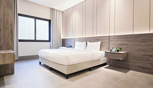 Junior Apartment
