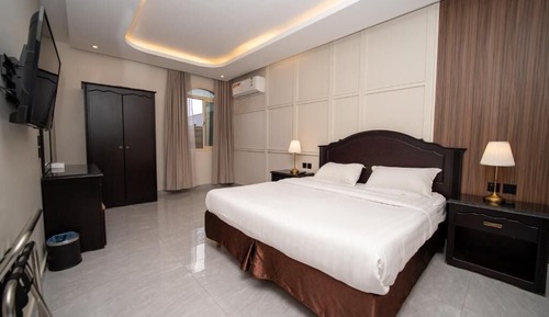 Suite, 1 Bedroom, City View
