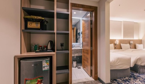Deluxe Room, City View