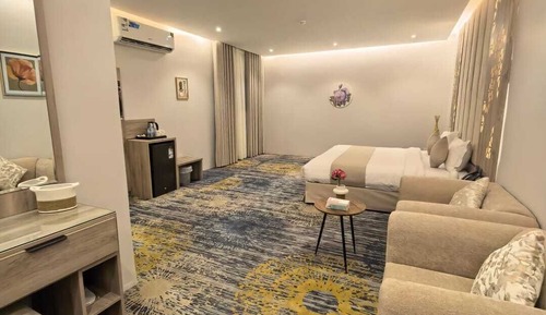 Deluxe Room, City View