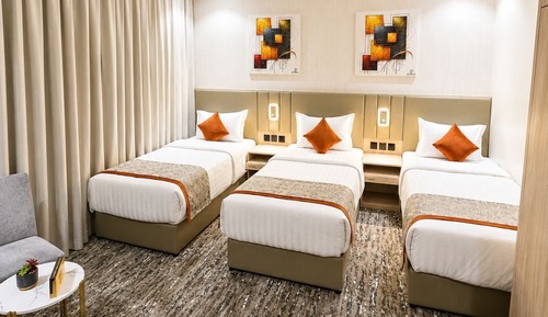 Triple Room