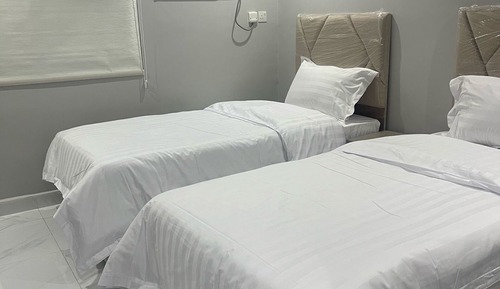 Basic Triple Room, City View