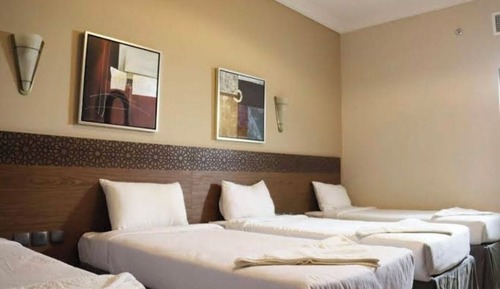 Basic Quadruple Room, City View