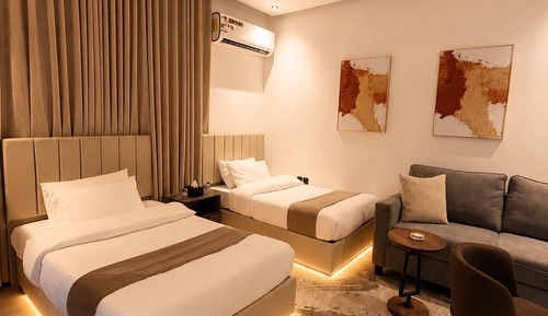 Luxury studio 7