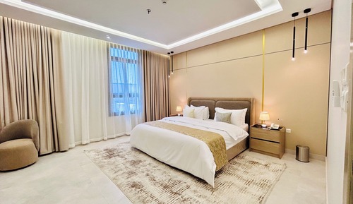 Luxury Apartment, Balcony