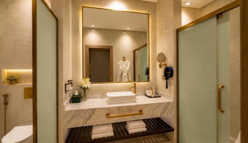 Deluxe Skyline View Room