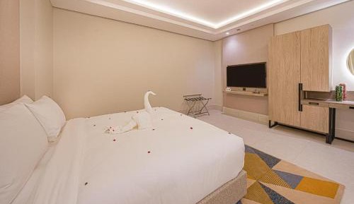 Deluxe King Room