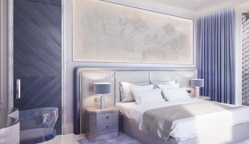 Three-Bedroom Family Suite with Sea View and Balcony