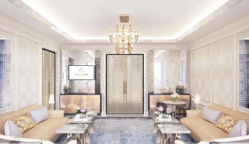 One-Bedroom Royal King Suite with Sea View and Balcony