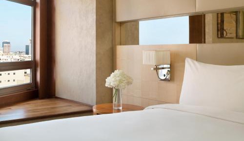One-Bedroom Tower Suite