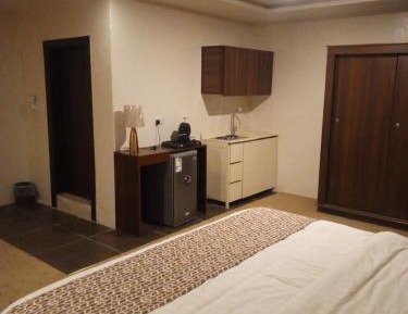 Large Double Room