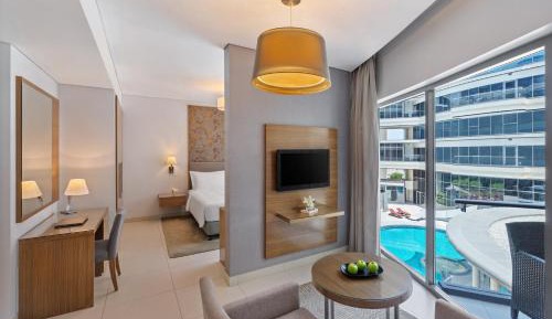 Pool View Studio with Balcony 