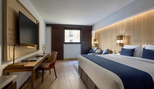 Superior King Room