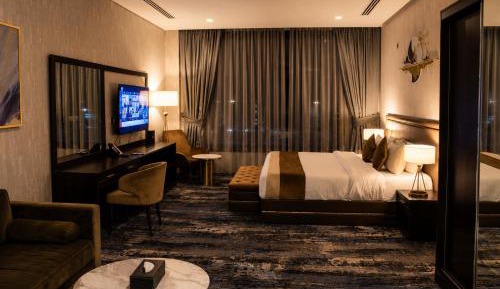 Deluxe Suite