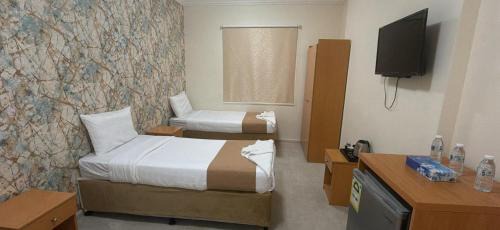 Economy Twin Room
