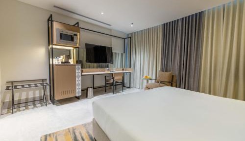Standard King Room