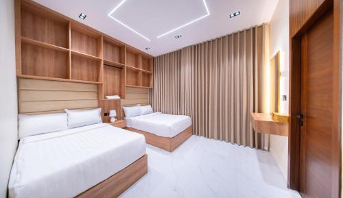 Room #1710342302