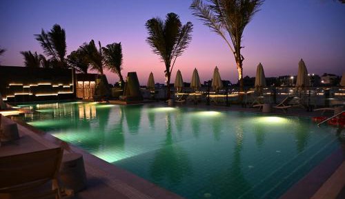 One-Bedroom Apartment with Sea View