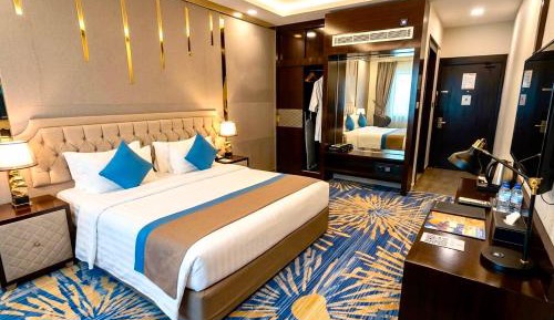 Deluxe King Room