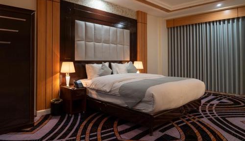 Executive Suite