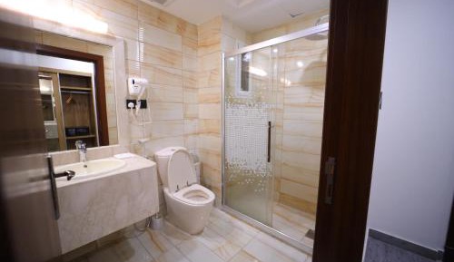 Room #1714492002