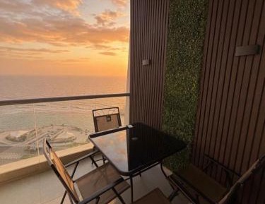 Deluxe Suite with Sea View