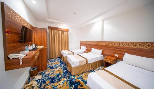 Triple Room with Private Bathroom