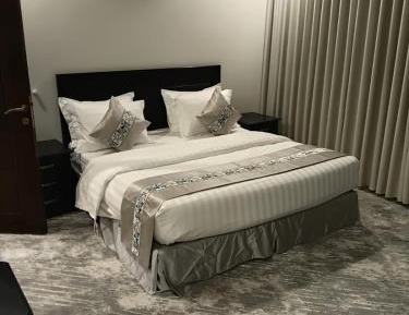 Room #1562057903