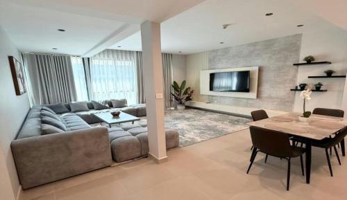 Two-Bedroom Deluxe Apartment