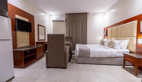 Standard King Room