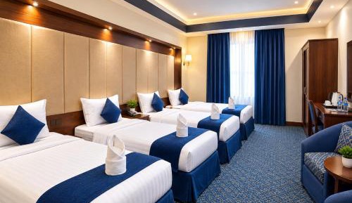 Quadruple Room with Private Bathroom