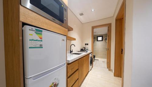 Deluxe One-Bedroom Apartment