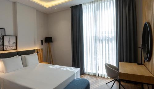 Premium Suite
