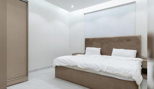 Three-Bedroom Deluxe Apartment