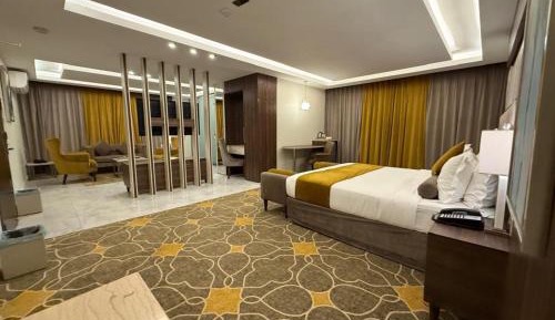 Suite with Spa Bath