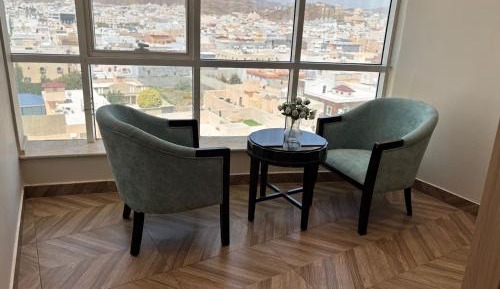 Suite with City View