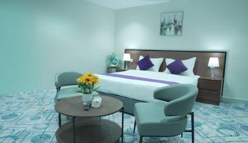 Deluxe Room (2 Adults + 1 Child)