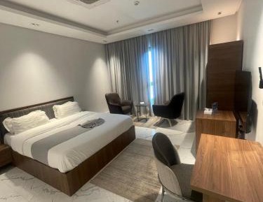 Standard King Room
