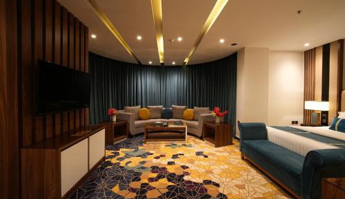 Studio with Spa Bath