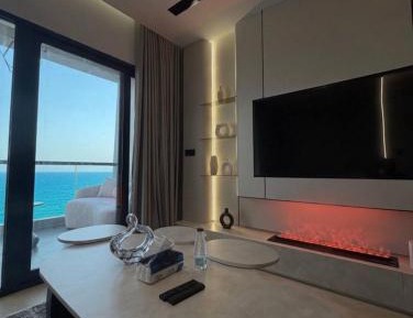 Deluxe Suite with Sea View