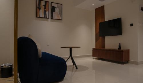 Deluxe Studio