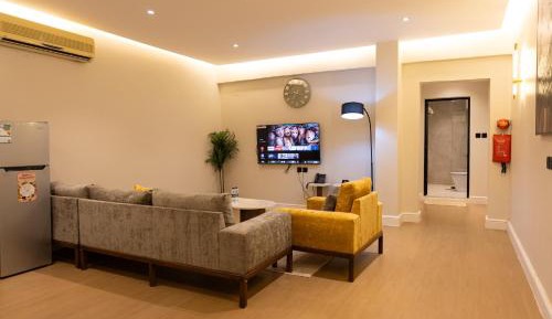 Deluxe King Suite