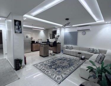 Three-Bedroom Deluxe Apartment