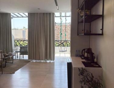 Studio with Garden View