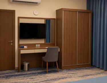 Deluxe King Studio