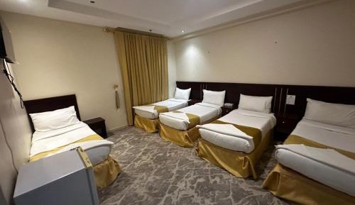 Deluxe Family Room