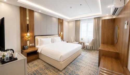 Deluxe King Room