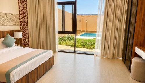 Villa with Garden View