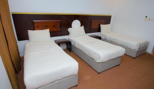 Triple Room with Private Bathroom